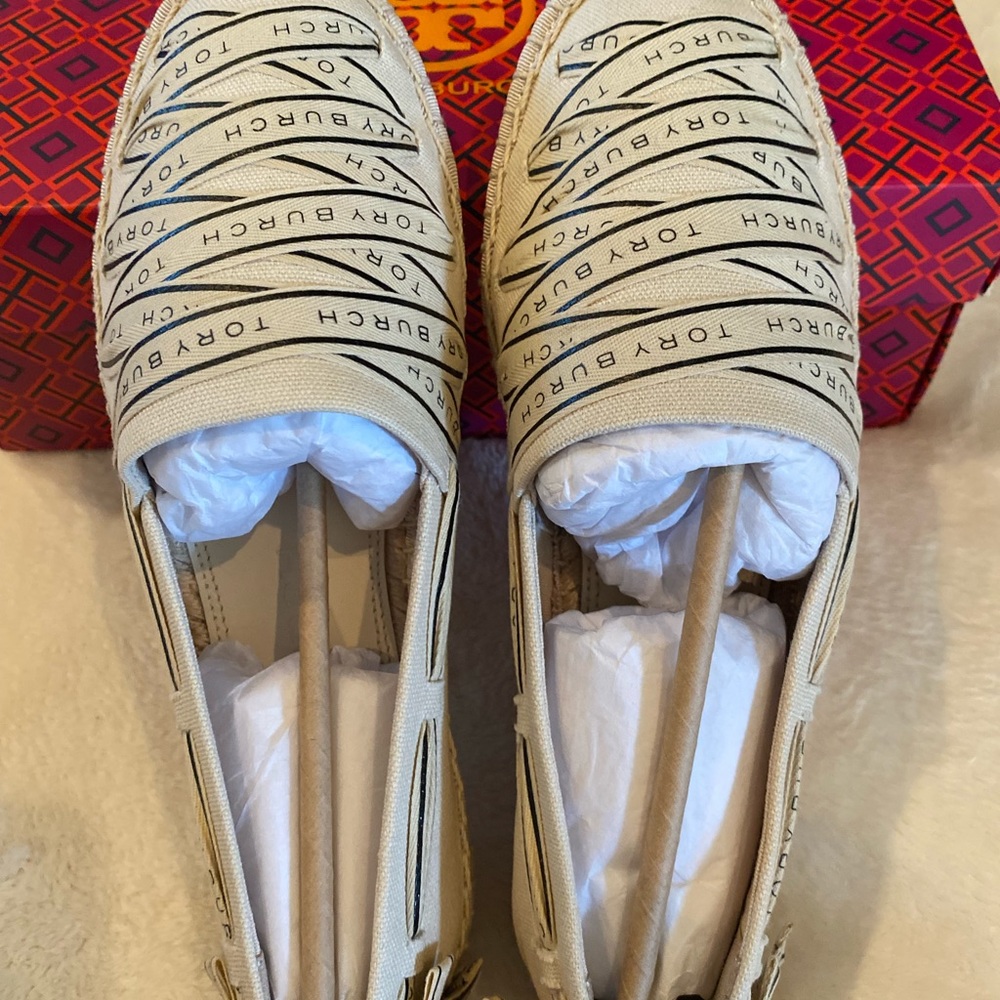 ✨NEW✨Tory Burch Ribbon Espadrille Flats - Picture 2 of 7